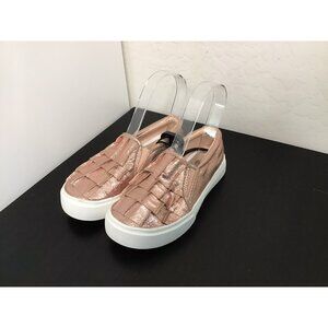 NWT Wonder Nation Little Girls Casual Ruffle Rose Gold Slip On Sneaker Size 12
